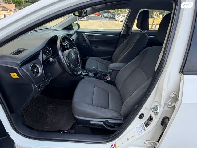 טויוטה קורולה