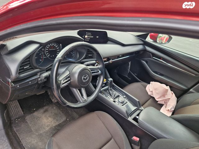 מאזדה 3