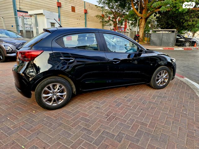 מודעת רכב מאזדה 2 1