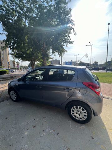 מודעת רכב יונדאי i20