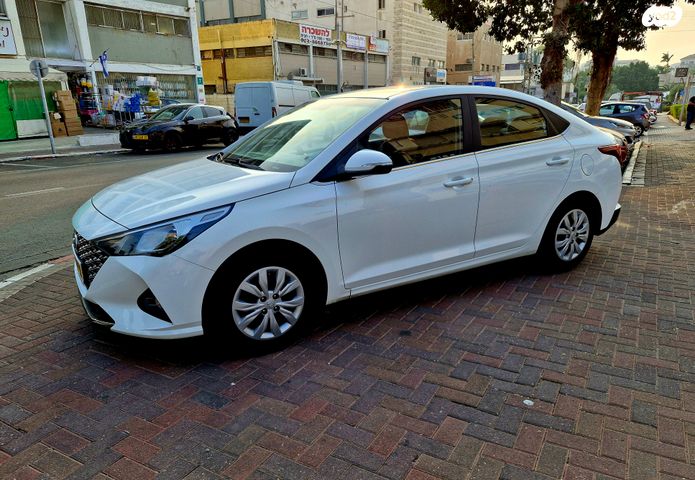 יונדאי אקסנט i25