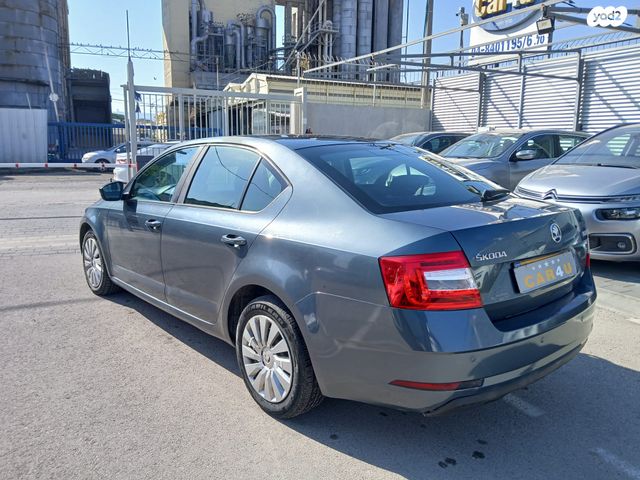 סקודה אוקטביה