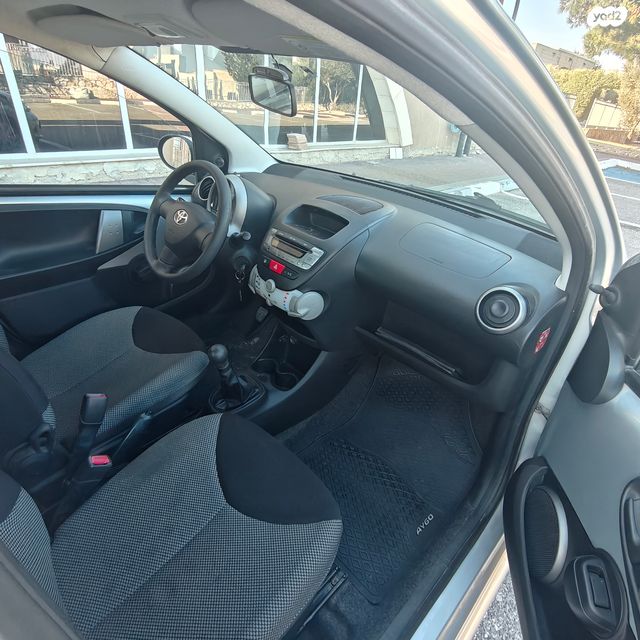 טויוטה אייגו