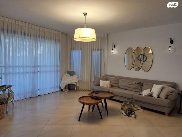 בית פרטי/ קוטג', שאול טשרניחובסקי 81, אפרים, רחובות