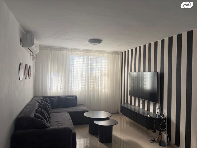 שדרות ירושלים 39