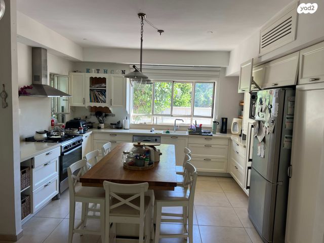 בית פרטי/ קוטג', אלה 45, בת חפר, בת חפר