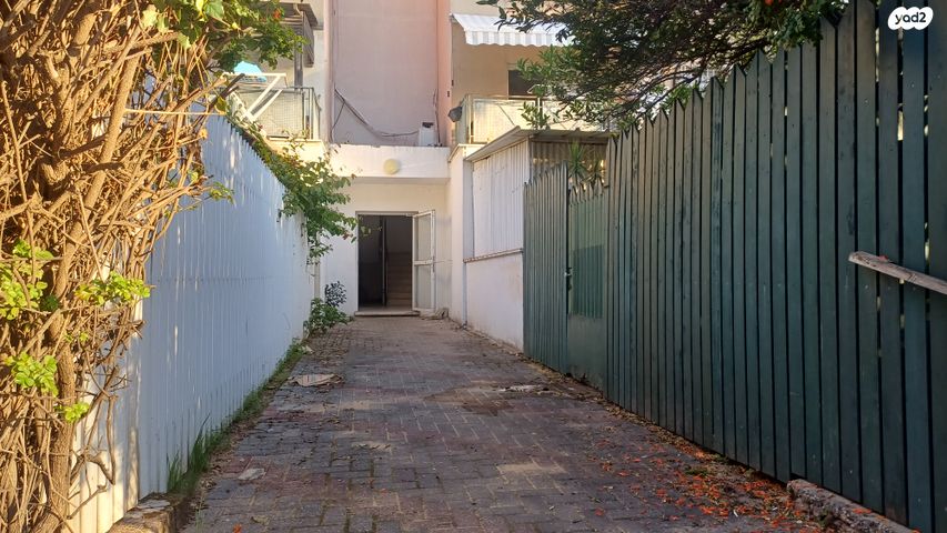 דירה, המסילה 4, שיכון המסילה, פרדס חנה כרכור