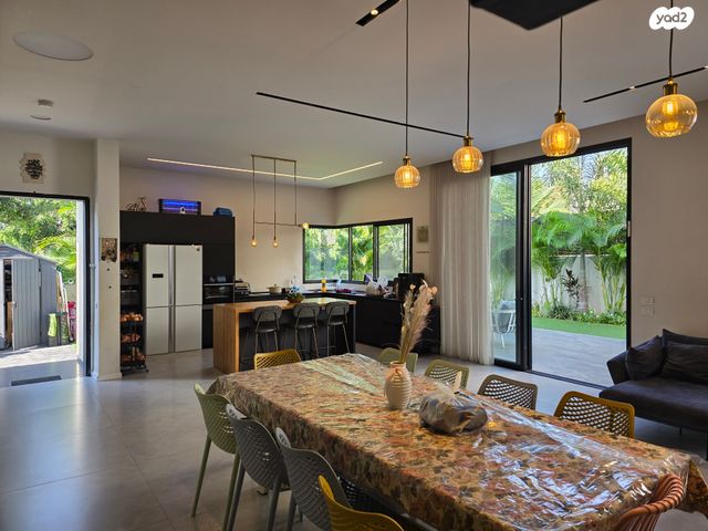 בית פרטי/ קוטג', הרקפת 8, שיכוני המזרח, ראשון לציון