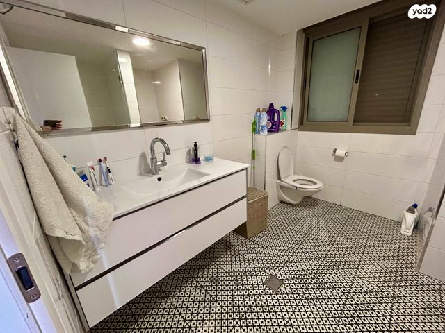 דירה, דבורה הנביאה 5, רובע יזרעאל סביוני העמק, עפולה