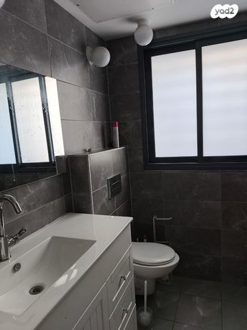 דירה, פנקס 4, נווה רם, שיכון מזרחי, רמת גן