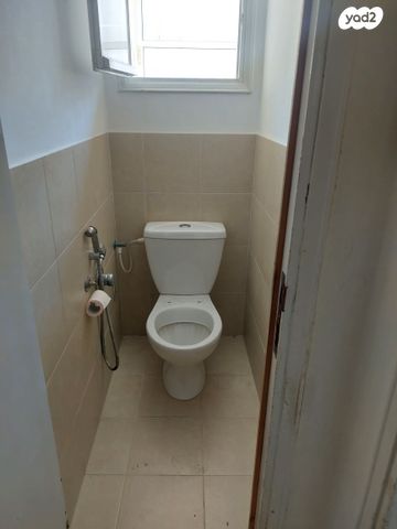 דירה, מגדים 6, שכונת בן גוריון, מרכז העיר ג', רמת גן