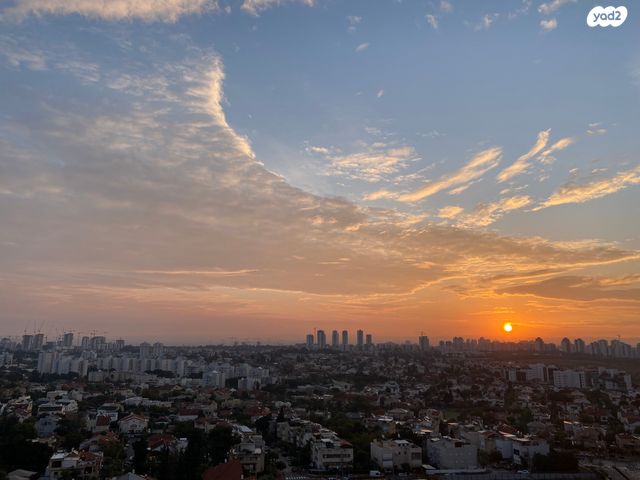 גג/ פנטהאוז, גבים 2, האירוס, ראשון לציון