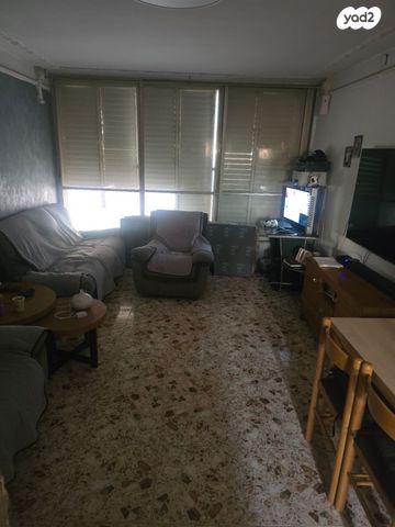 דירה, נתיב חטיבת גולני 45, מנחם בגין, עכו