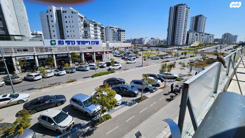 דירת גן, אסתר המלכה 11, כרמי גת, קרית גת