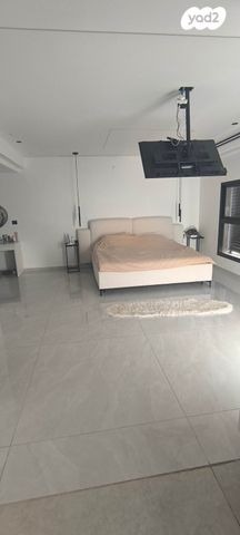 בית פרטי/ קוטג', המלכים 21, עין התכלת, נתניה