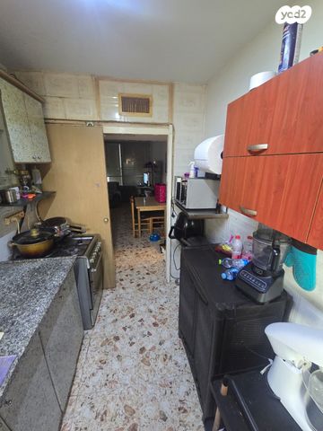 דירה, נתיב חטיבת גולני 45, מנחם בגין, עכו