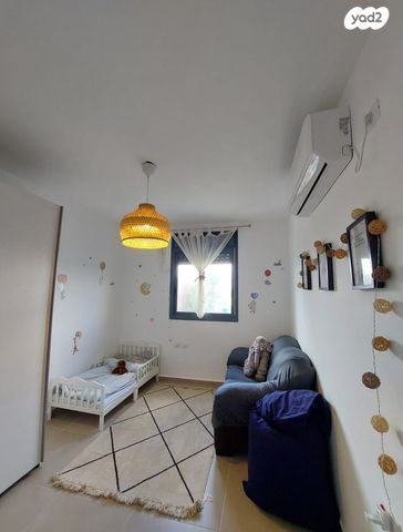 דירת גן, ענבר 69, נעלה, נעלה