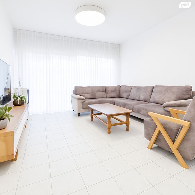 גולדה מאיר 5