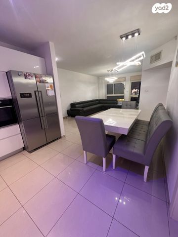 דירה, פיארברג 9, נווה זאב, נאות אילן, באר שבע