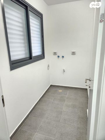 דירה, דבורה עומר 8, נאות שדה, רעננה