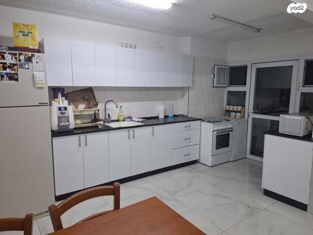 הרב שמעון יצחק אפריאט 9