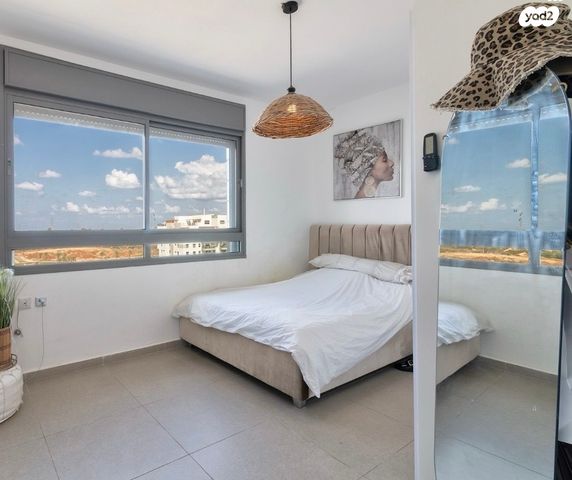 עוזי חיטמן 3