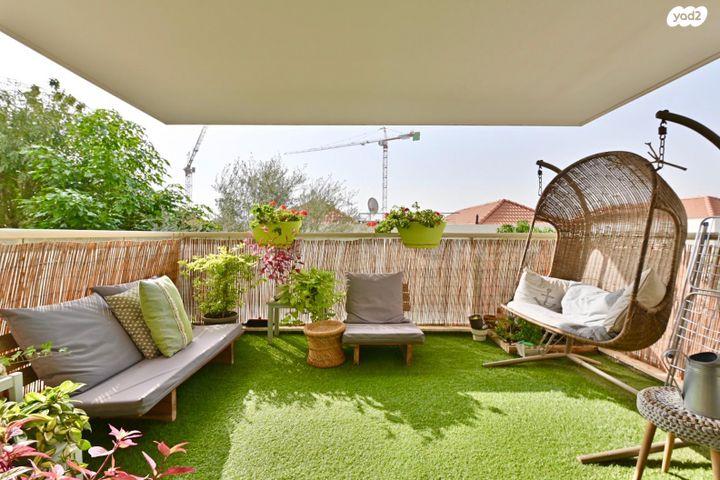 דירה, חושן 6, וילה דורי, שכונת הדגל, נס ציונה