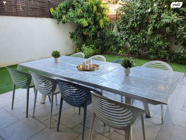 בית פרטי/ קוטג', תור הזהב 20, נווה עוז, פתח תקווה