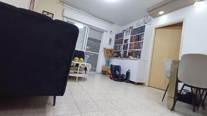 דירה, המסילה 4, שיכון המסילה, פרדס חנה כרכור