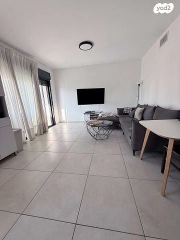 דירה, דגן 10, עמירם, פרדס חנה כרכור