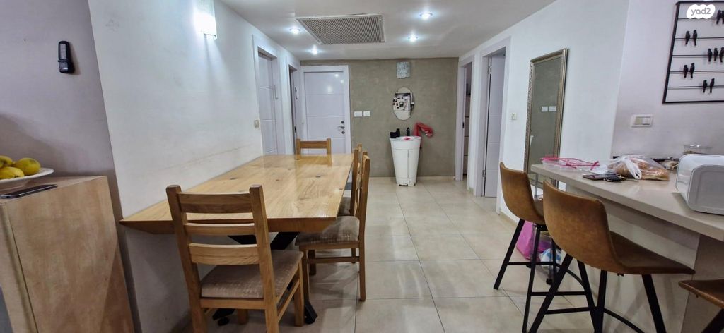 דירת גן, פרי מגדים 37, מגדים, מעלה אדומים