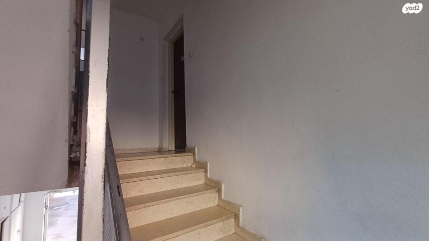 דירה, המסילה 4, שיכון המסילה, פרדס חנה כרכור