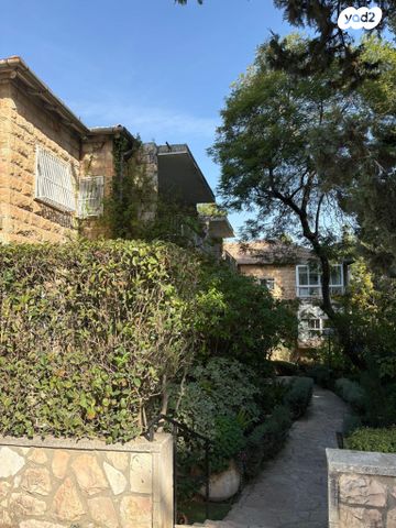 דירה, חיים נחמן ביאליק 13, בית הכרם, רמת בית הכרם, ירושלים