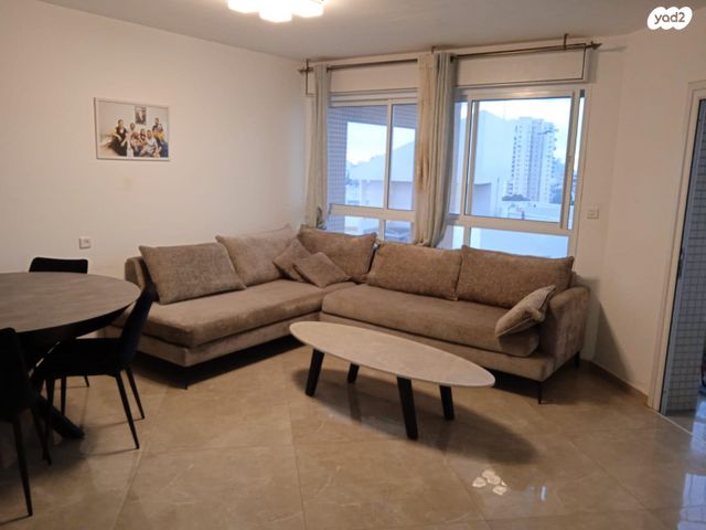 דירה, חנה ומיכאל לוין 22, רביבים, גני ראשון, ראשון לציון