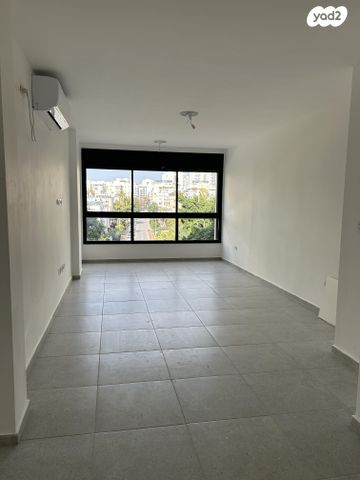 פנחס רוטנברג 70