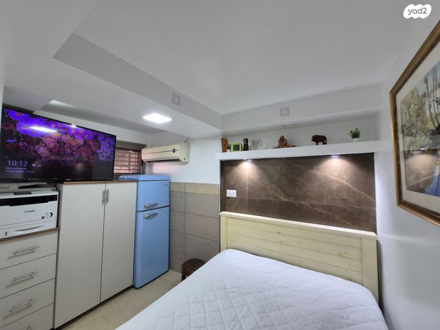 סטודיו/ לופט, ידע עם 12, חרוזים, רמת גן