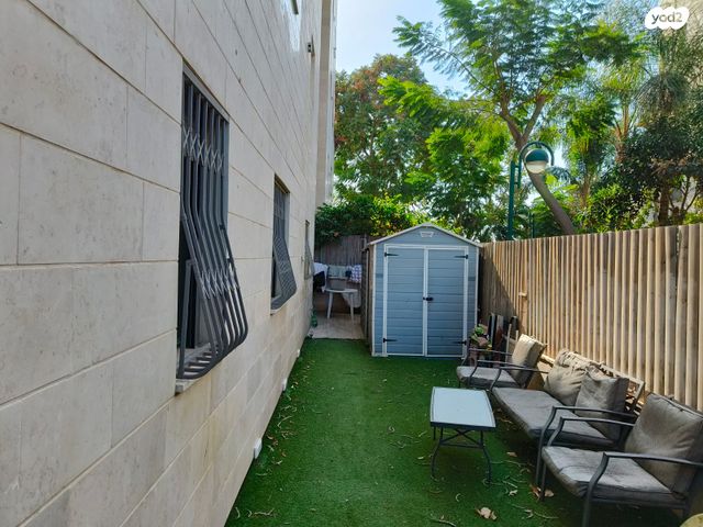 דירת גן, חזון אי"ש 10, רחובות הצעירה, רחובות