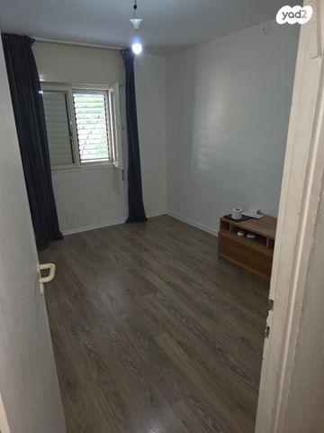 דירה, קרן היסוד 23, רובע ד', אשדוד