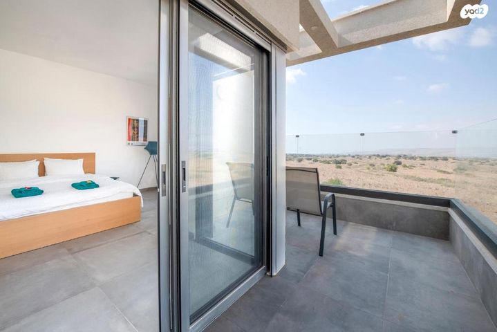 דו משפחתי, טופז 17, רובע 10 חן, קצרין