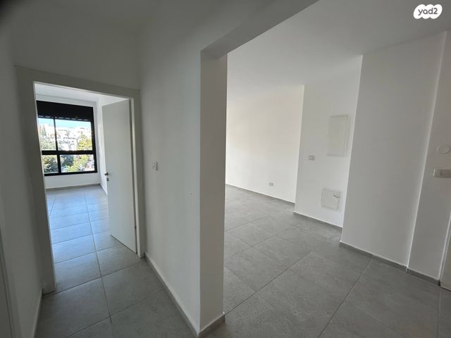 דירה, פנחס רוטנברג 70, נווה יהושע, ערמונים, רמת גן