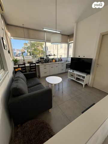 דירה, דרך אבא הלל 57, חרוזים, רמת גן