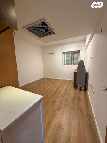 דירה, דוסתאי 11, קטמון הישנה, ירושלים