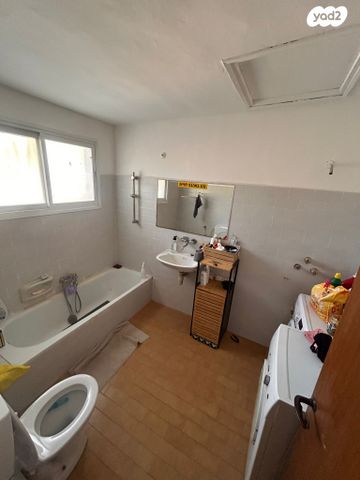 יחידת דיור, דרך האורנים 9, רינתיה, רינתיה