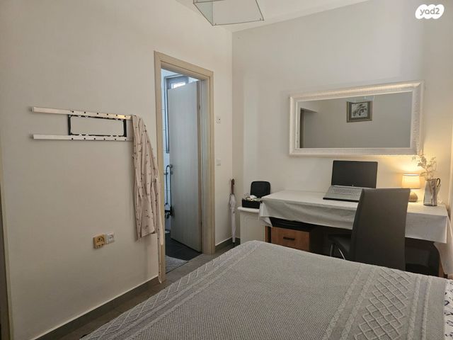 דירה, שלמה אלירז 1, רמב"ם, ראשון לציון