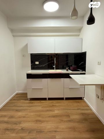 דירה, דוסתאי 11, קטמון הישנה, ירושלים