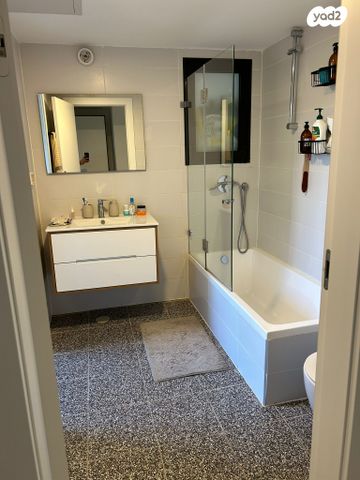 דירה, השיקמה 7, קיראון, קרית אונו