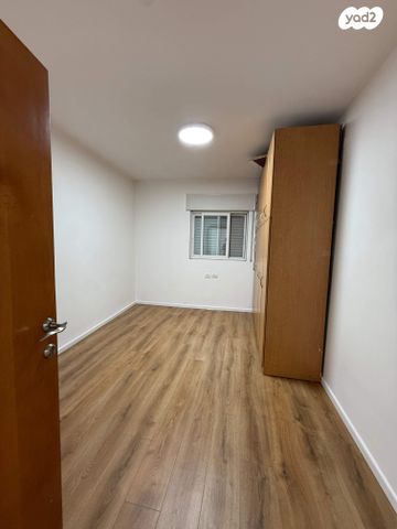 דירה, דוסתאי 11, קטמון הישנה, ירושלים