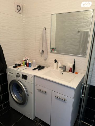 דירה, נפתלי אימבר 9, העיר התחתית, ואדי סאליב, חיפה