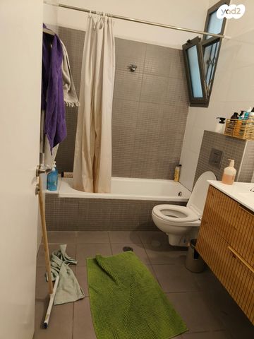 דירת גן, חזון אי"ש 10, רחובות הצעירה, רחובות