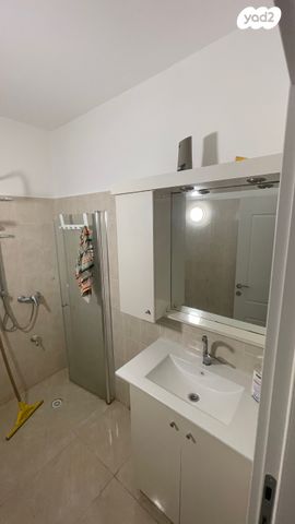 עמק השושנים 21